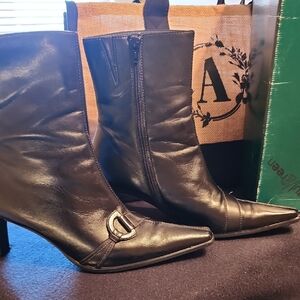 PAUL GREEN Pointed Toe Ankle Boots